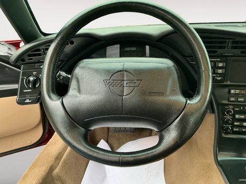 Used 1995 Chevrolet Corvette Coupe RWD image 12