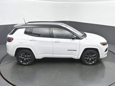 Used 2025 Jeep Compass Limited w/ High Altitude Package AWD/4WD image 46