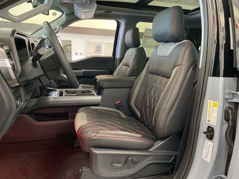 New 2026 Ford F250 Lariat w/ Black Appearance Package image 18