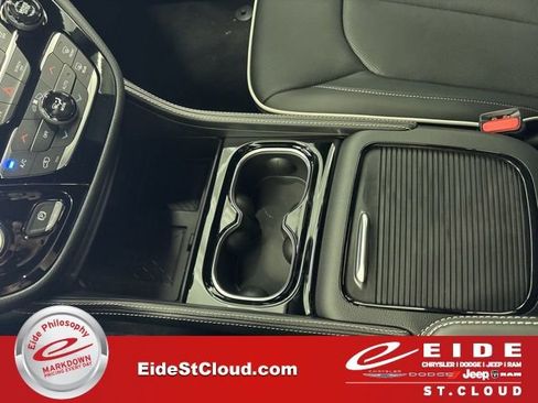 New 2026 Chrysler Pacifica Limited w/ S Appearance Package image 47