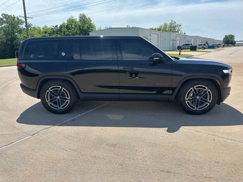Used 2025 Rivian R1S Adventure AWD/4WD image 6