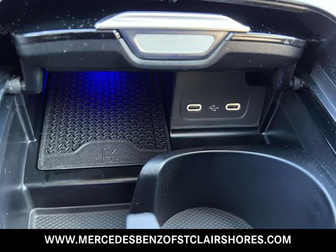 Used 2025 Mercedes-Benz C 300 4MATIC Sedan image 38