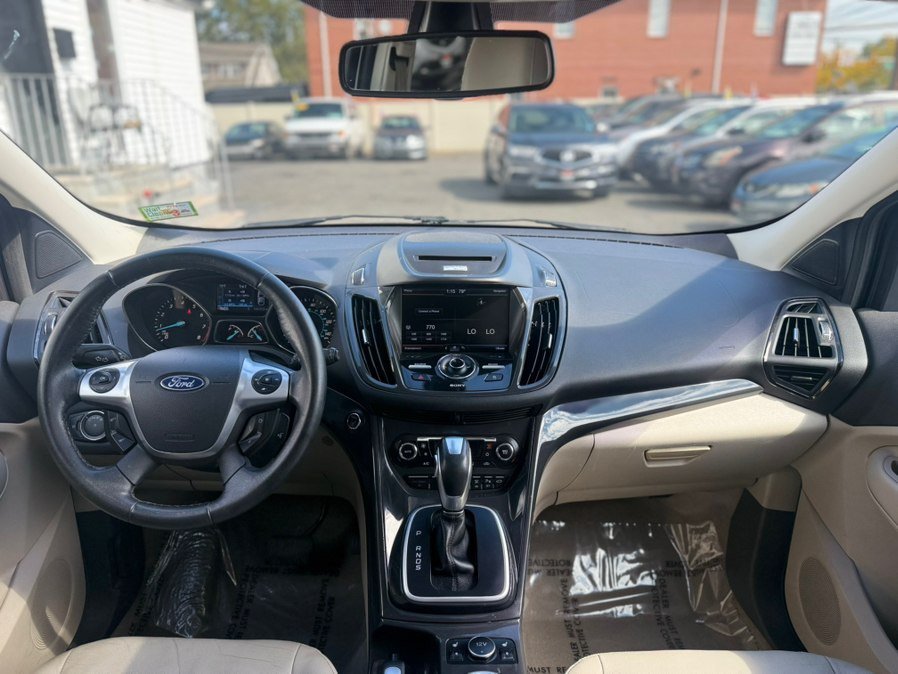 Used 2014 Ford Escape Titanium w/ Equipment Group 401A AWD/4WD image 14
