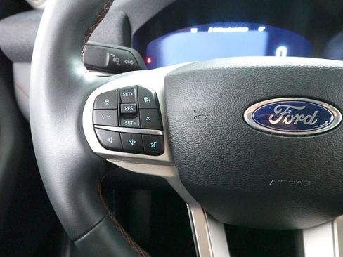 Certified 2025 Ford Explorer Active AWD/4WD image 15