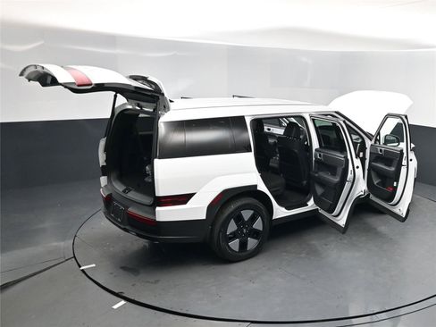 New 2026 Hyundai Santa Fe SE image 20