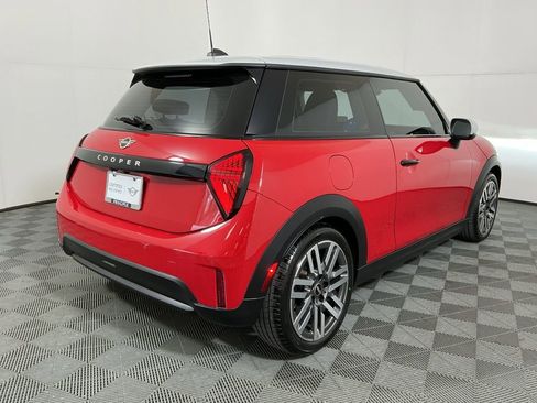 Certified 2025 MINI Cooper 2-Door Hardtop image 5