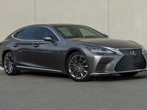 Used 2023 Lexus LS 500 image 18