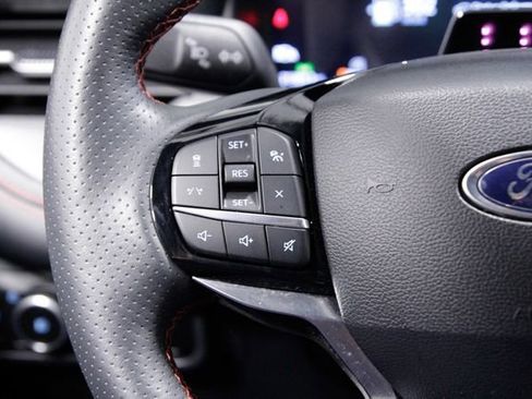 Used 2025 Ford Explorer ST-Line w/ ST-Line Street Pack image 28