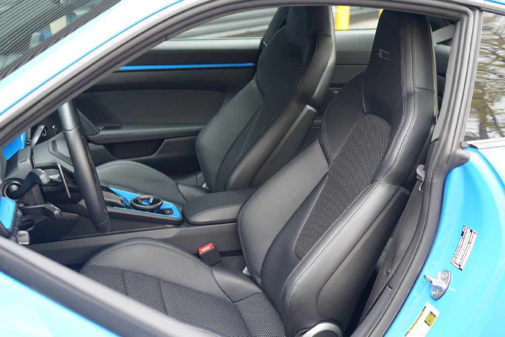 Certified 2024 Porsche 911 Carrera T RWD image 5