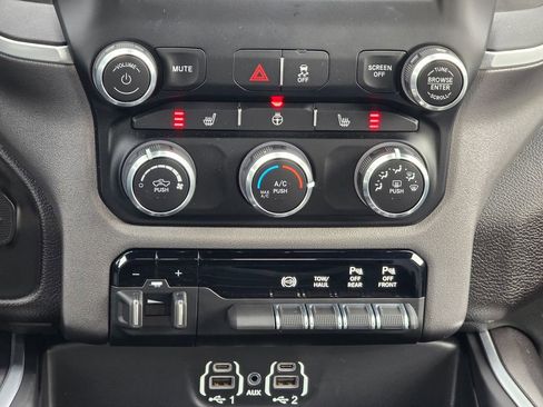 Used 2024 RAM 2500 Big Horn w/ Heated Seats & Wheel Group image 33