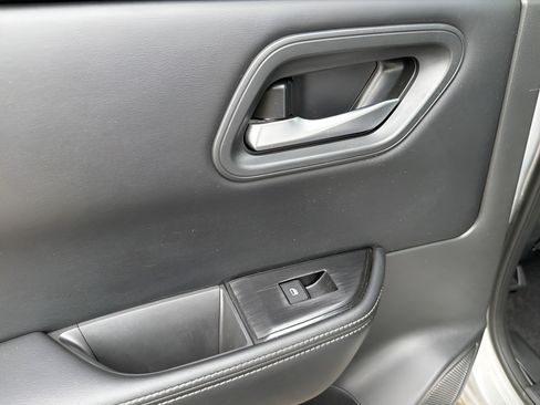 Certified 2024 Nissan Rogue SV AWD/4WD image 50