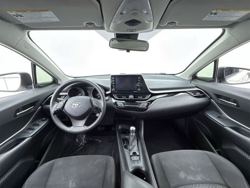 Used 2021 Toyota C-HR LE image 21