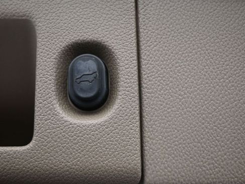 Used 2016 Chevrolet Tahoe LTZ image 29