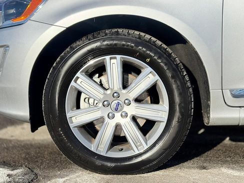 Used 2017 Volvo XC60 T5 Inscription w/ Preferred Option Package image 11