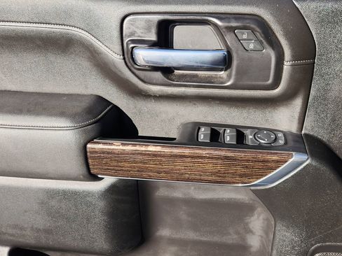 Used 2022 GMC Sierra 2500 SLE w/ SLE Convenience Package image 28