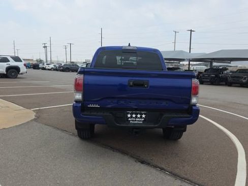 Used 2023 Toyota Tacoma TRD Sport w/ Technology Package AWD/4WD image 7