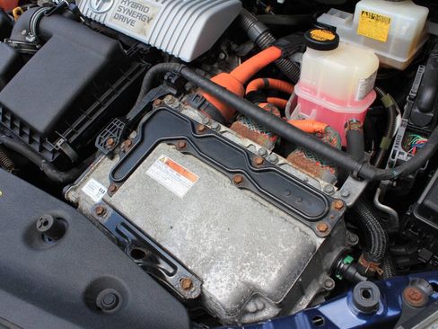 Used 2012 Toyota Prius V Three FWD image 24