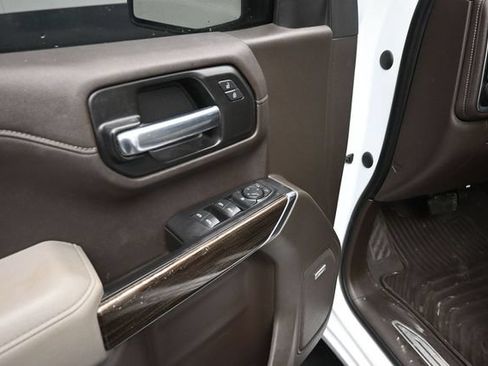 Used 2021 Chevrolet Silverado 1500 RST w/ Texas Edition Plus AWD/4WD image 15