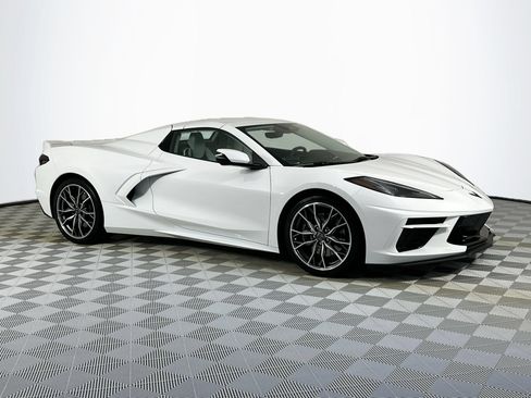 Used 2024 Chevrolet Corvette Stingray Premium Conv w/ Z51 Performance Package RWD image 27
