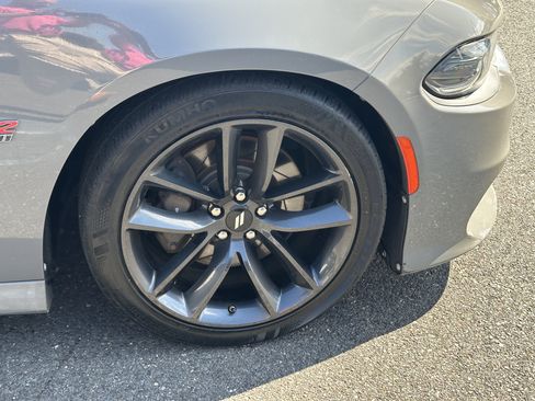 Used 2019 Dodge Charger Scat Pack RWD image 14