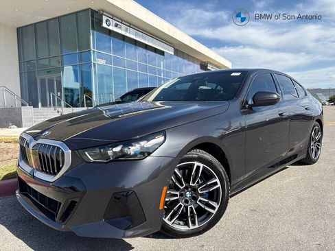 Certified 2026 BMW 530i w/ M Sport Package RWD image 1