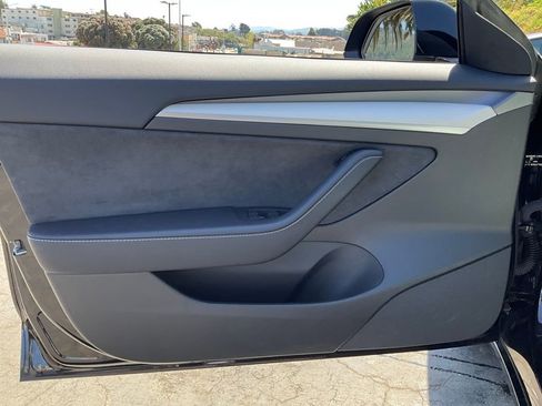 Used 2023 Tesla Model 3 Performance image 18