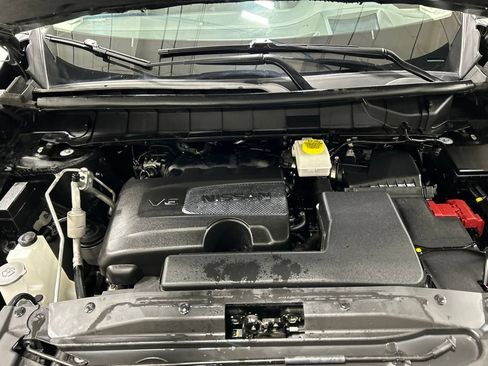 Used 2024 Nissan Pathfinder Platinum AWD/4WD image 35
