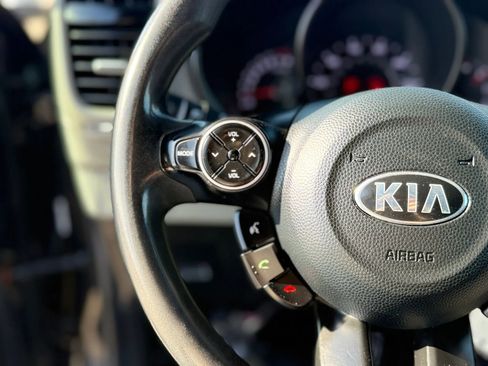 Used 2018 Kia Soul image 14