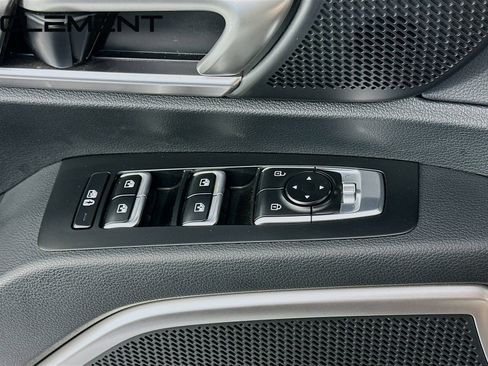 Used 2025 Kia Telluride LX FWD image 24