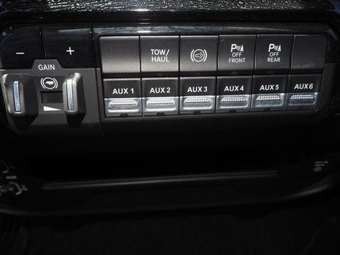Used 2025 RAM 2500 Tradesman AWD/4WD image 28