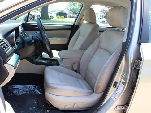 Used 2017 Subaru Legacy 2.5i Premium AWD/4WD image 16
