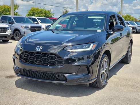 Used 2025 Honda HR-V EX-L image 3