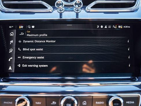 Used 2025 Bentley Bentayga Extended Wheelbase AWD/4WD image 79