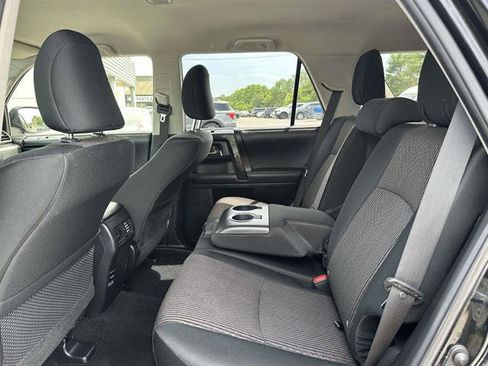 Used 2019 Toyota 4Runner TRD Off-Road AWD/4WD image 33