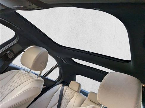 Used 2019 Mercedes-Benz E 300 4MATIC image 10