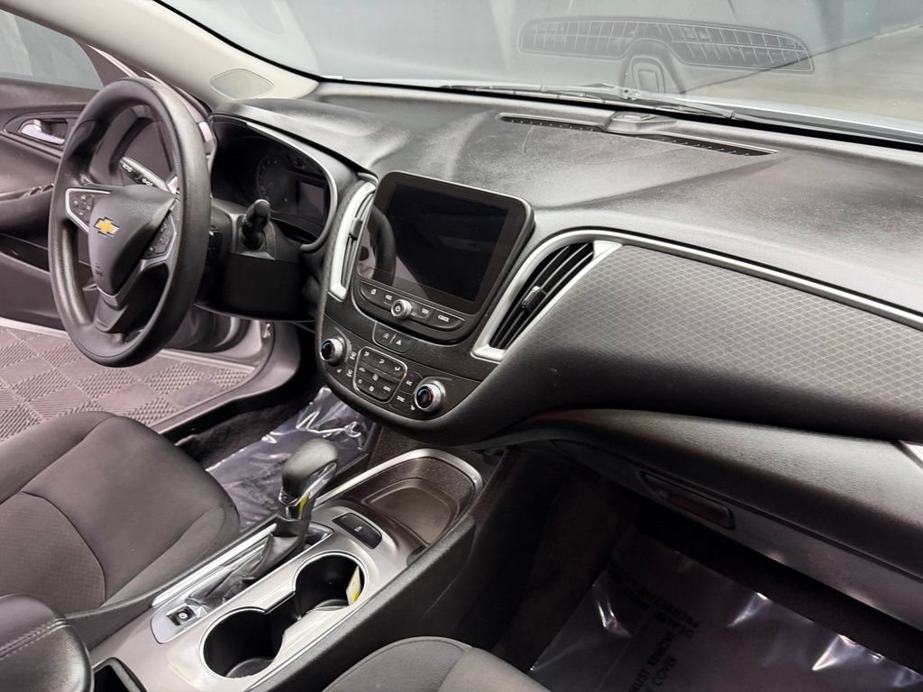 Used 2022 Chevrolet Malibu LT FWD image 49