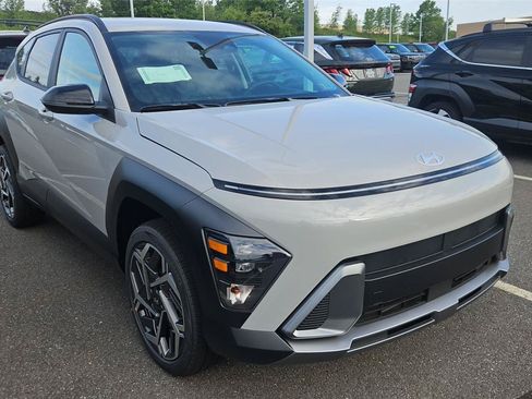 New 2026 Hyundai Kona SEL Premium AWD/4WD image 1