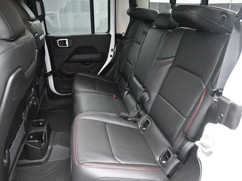 New 2026 Jeep Gladiator Rubicon AWD/4WD image 12