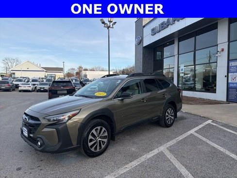 Used 2024 Subaru Outback Premium image 1