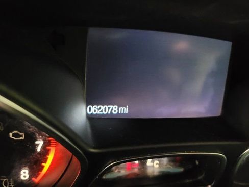 Used 2018 Ford Escape SE image 3