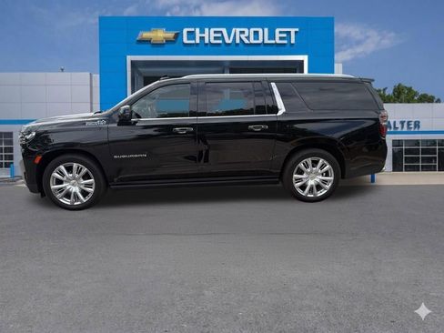 Used 2023 Chevrolet Suburban High Country AWD/4WD image 8