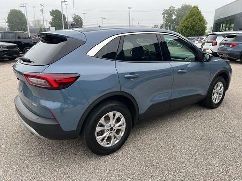 Used 2024 Ford Escape Active AWD/4WD image 7