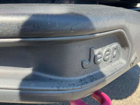 Used 2015 Jeep Wrangler Unlimited Rubicon AWD/4WD image 31