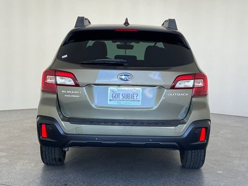 Used 2019 Subaru Outback 2.5i Limited AWD/4WD image 5
