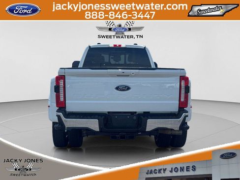 Used 2024 Ford F450 Lariat w/ FX4 Off-Road Package image 4