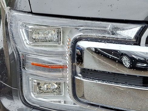 Used 2019 Ford F150 Lariat w/ Equipment Group 502A Luxury image 10