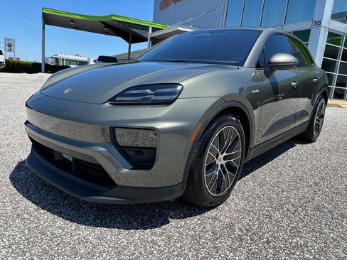 Used 2025 Porsche Macan 4 Electric AWD/4WD image 14