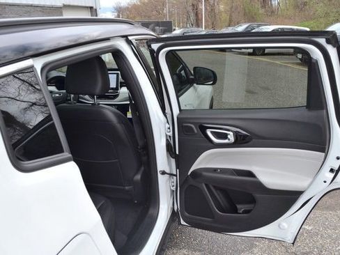 New 2026 Jeep Compass Limited w/ Sun, Sound & Navigation Group image 31