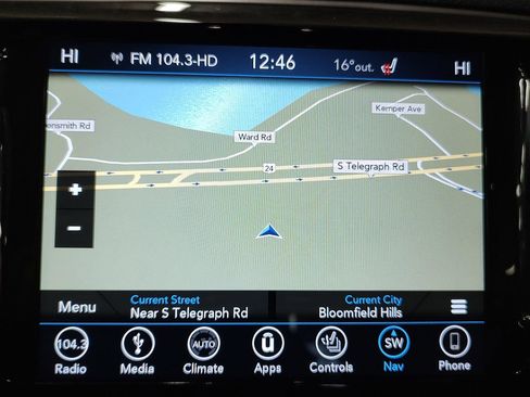 Used 2019 Chrysler Pacifica Limited image 8