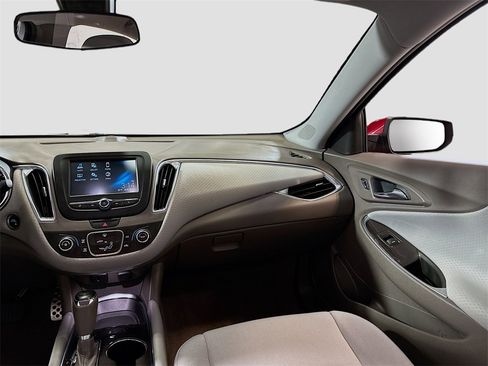 Used 2016 Chevrolet Malibu LT image 23